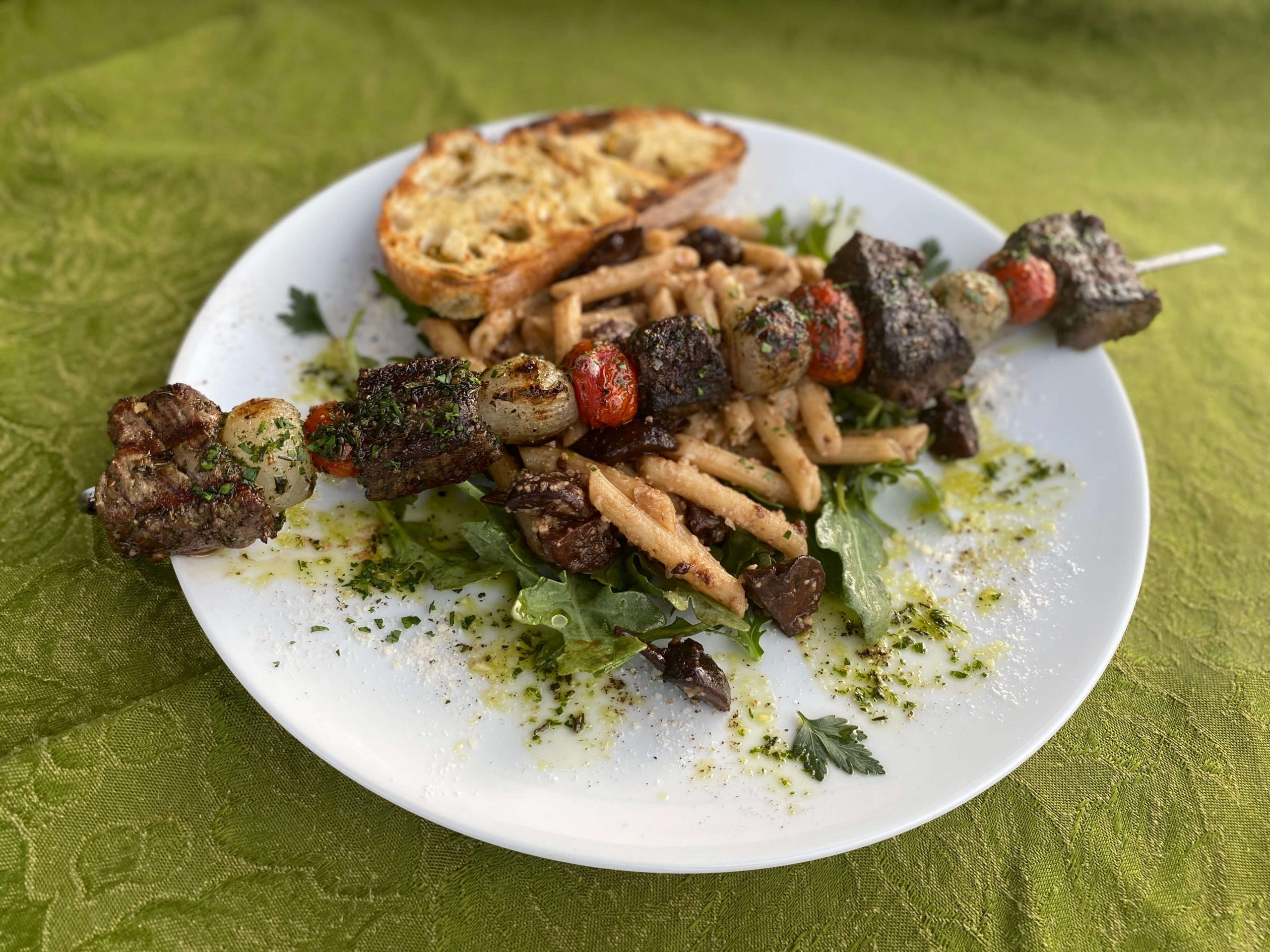 Warm Pasta Salad, Mushrooms and brochette PIC